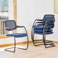 Freischwinger Netzgewebe Besucherstuhl blau Besucherstühle mit Armlehnen Konferenzstuhl  stapelbar giroflex 161