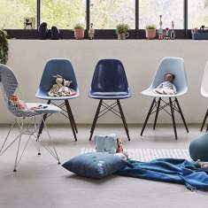 vitra, Eames Plastic Side Chair