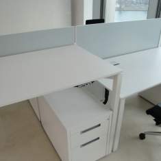 höhenverstellbarer Schreibtisch Büro Schreibtische Büromöbel Identi dinamica 4-Fuss Sitz-Stehtisch elektrisch verstellbar